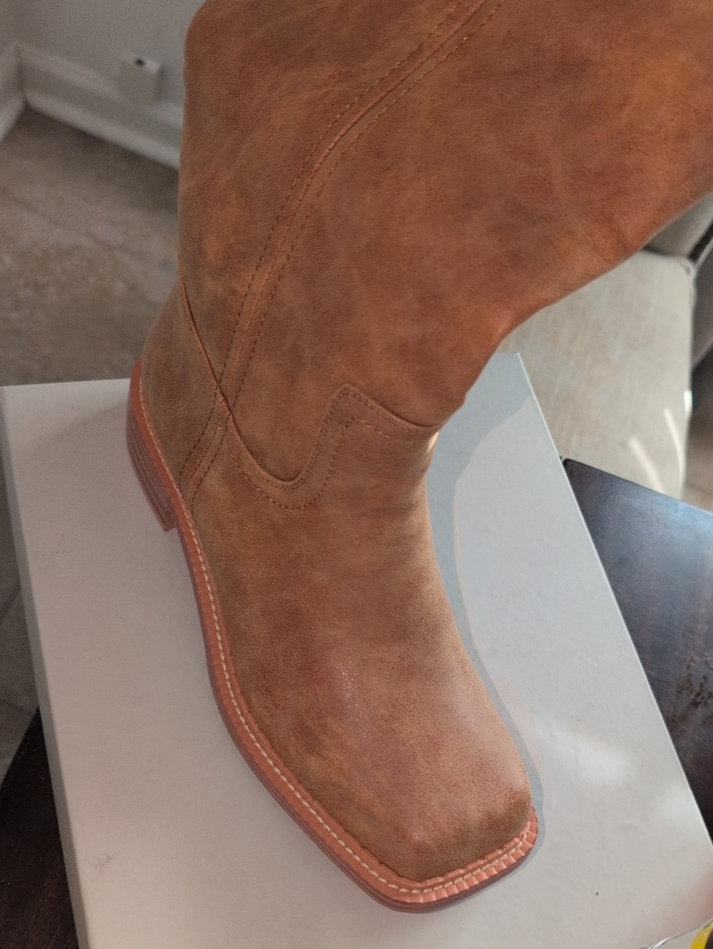 Women's Tan Western Cowgirl Boot with Stitched Square Toe